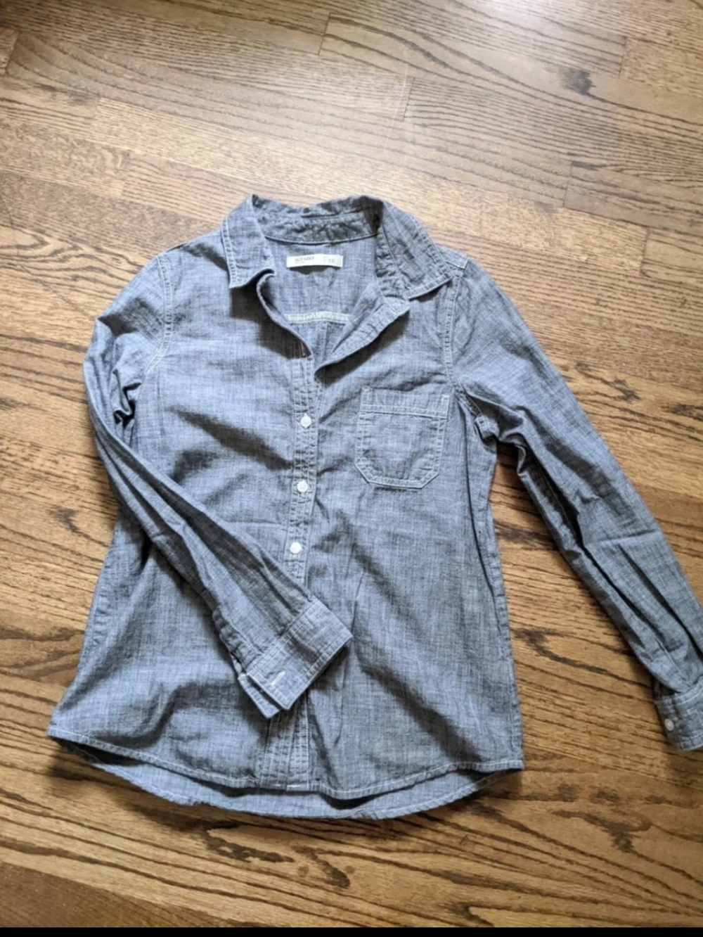 Gray/Black Button-Down Chambray Shirt XS